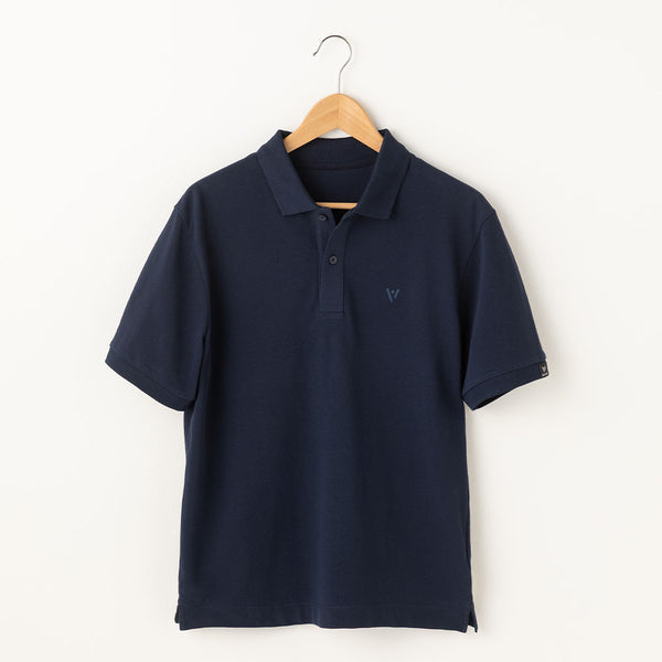 Dunkelblaues veercrew Polo-Shirt "Legacy" auf Kleiderbügel, Freisteller